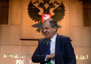 Sergueï Lavrov dénonce les fake news de l’Occident